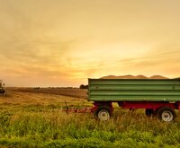 Příslušenství traktorů a přípojných vozidel